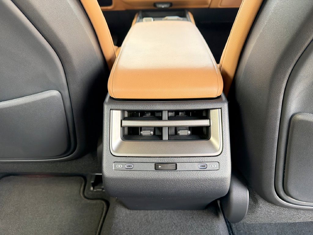 Thumbnail: 2026 Lexus ES - 18