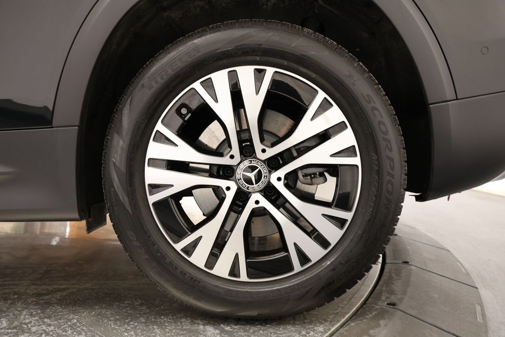 Thumbnail: 2026 Mercedes-Benz GLB - 12