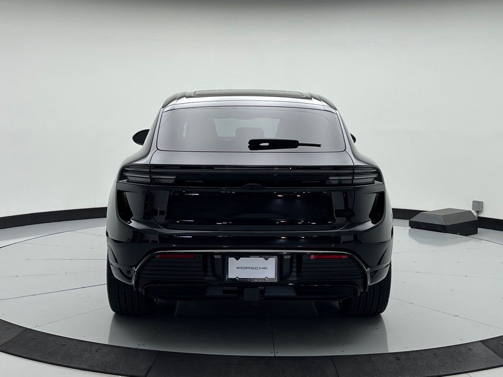 Thumbnail: 2025 Porsche Macan - 9