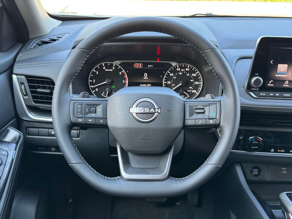 New 2026 Everest White Pearl Tricoat Nissan SV image 14