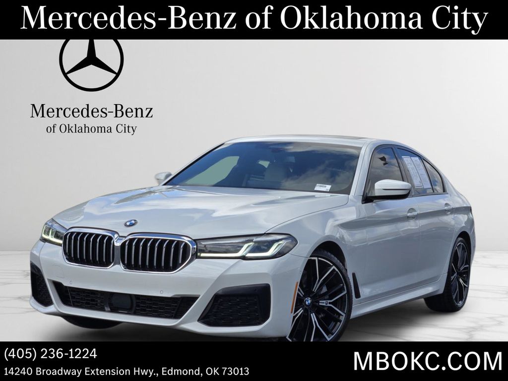 Alpine White 2021 BMW 5 Series Sedan All-Wheel Drive 8-Speed Automatic