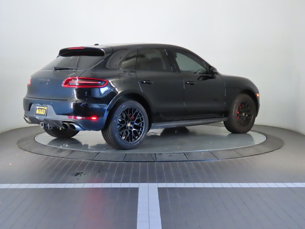 Thumbnail: 2017 Porsche Macan - 7