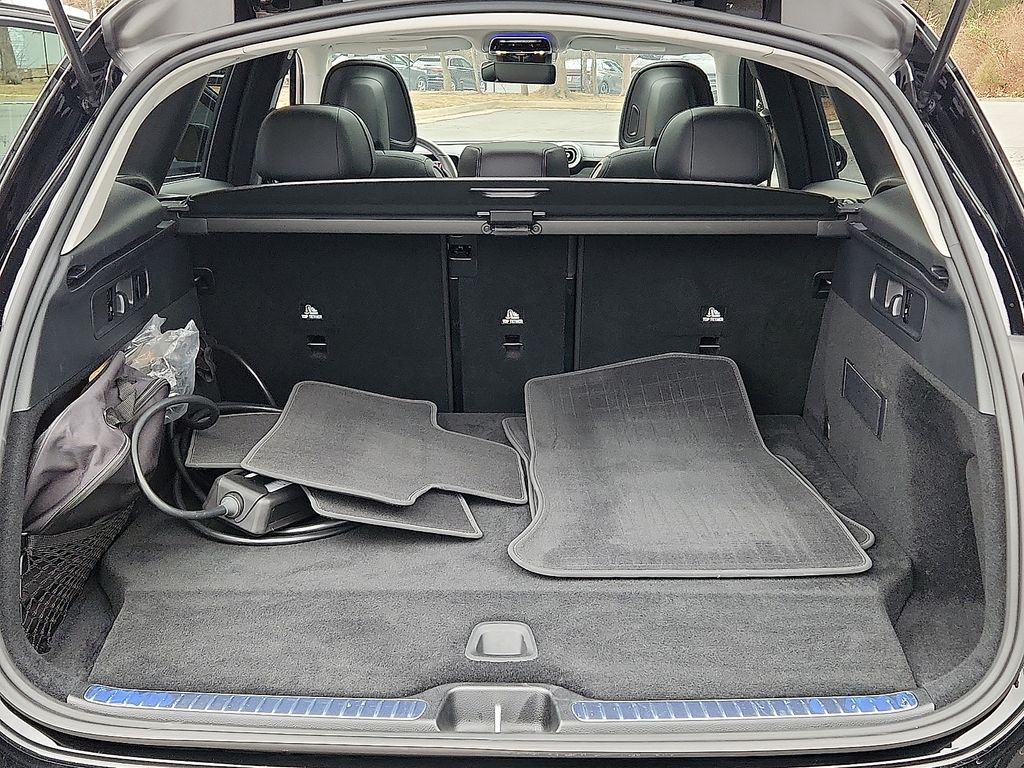 Thumbnail: 2025 Mercedes-Benz GLC - 27