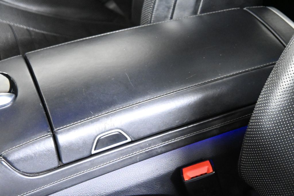 Thumbnail: 2016 Mercedes-Benz S-Class - 26