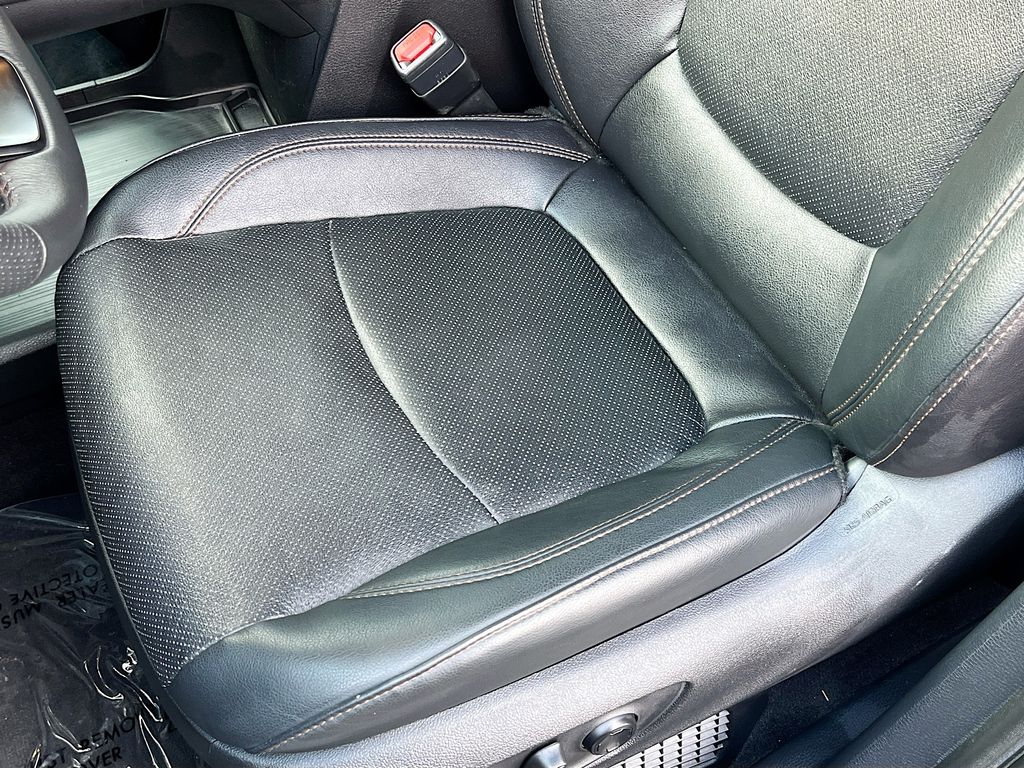 Used 2025 Magnetic Gray Metallic Toyota Platinum image 19