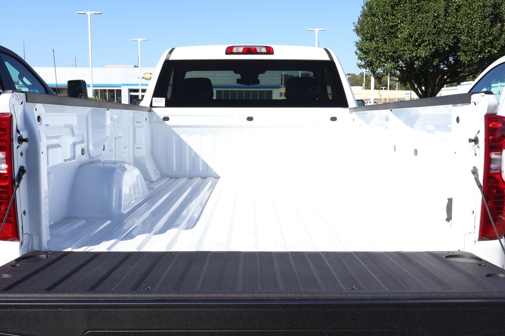 Thumbnail: 2026 Chevrolet Silverado 1500 - 11