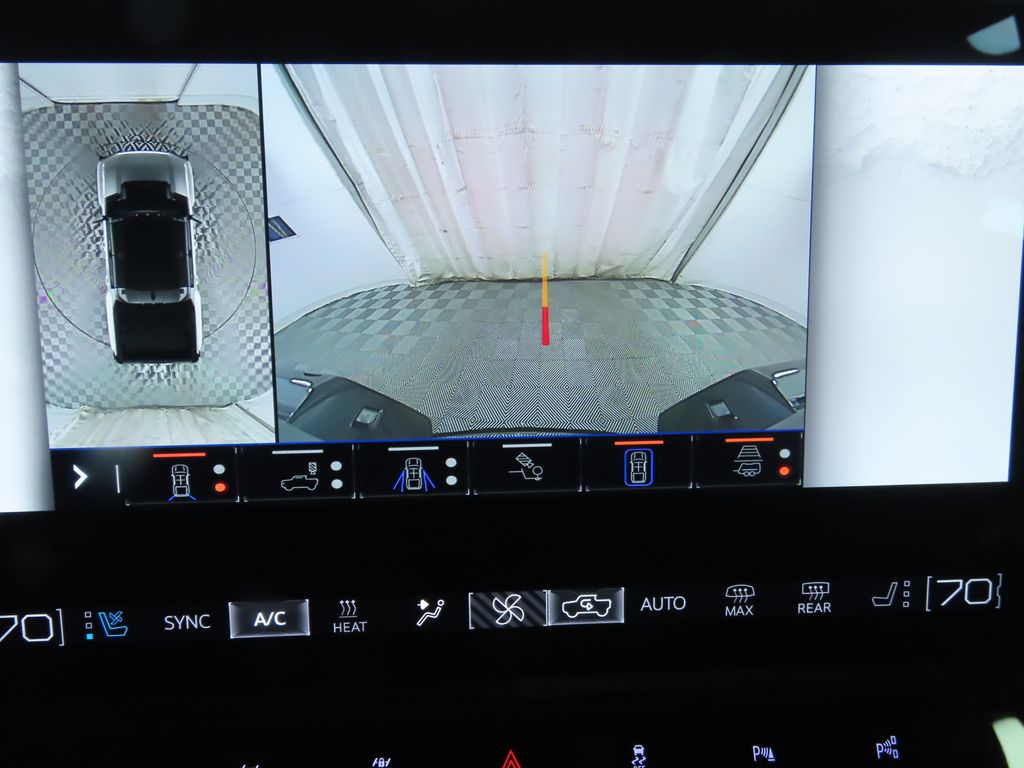 Thumbnail: 2025 GMC Hummer EV - 15