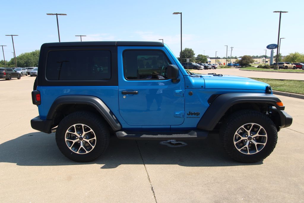Used 2024 Jeep Wrangler SUV