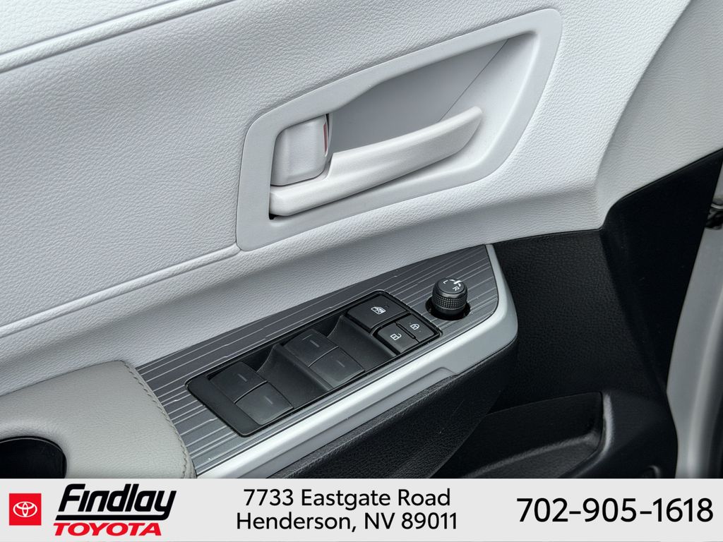 Used 2025 Toyota Sienna Van