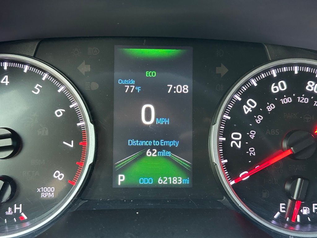 2021 Toyota RAV4 LE 21