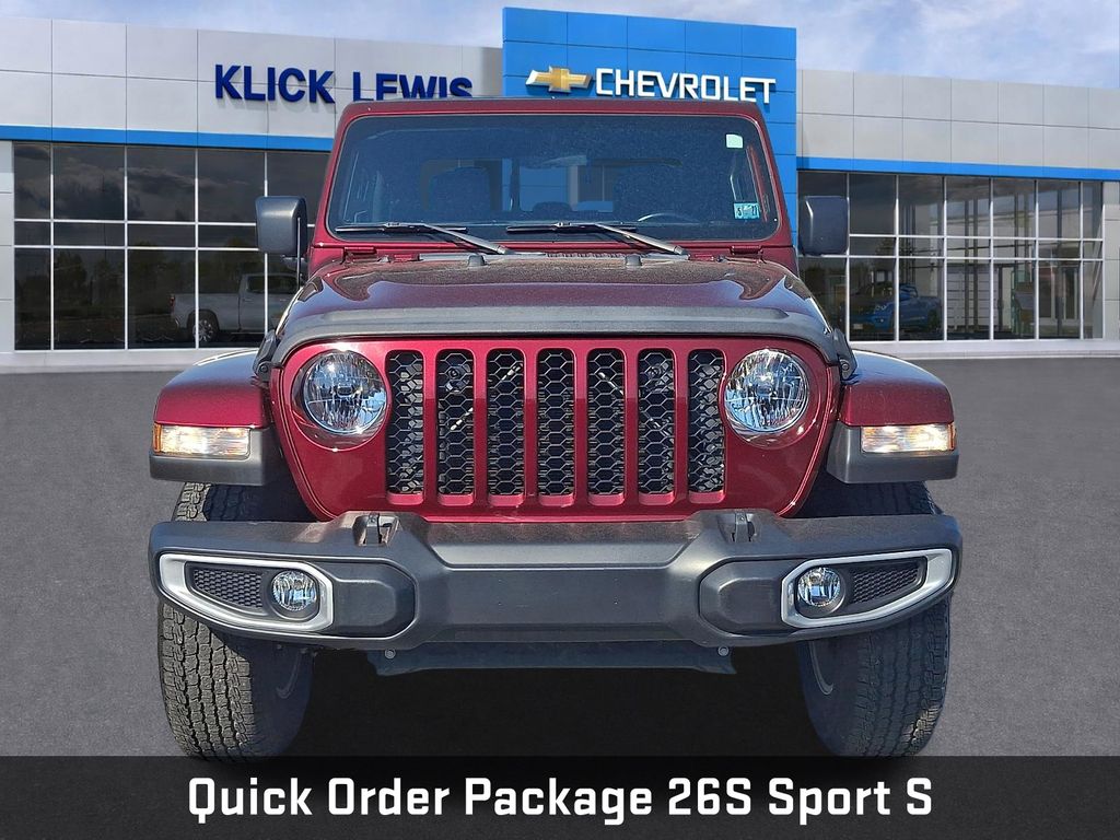 2022 Jeep Gladiator Sport Red at Sutliff Volkswagen