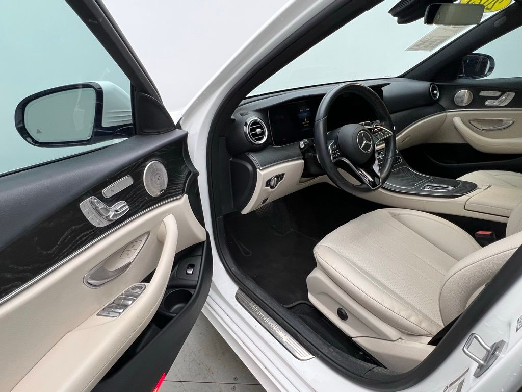 Thumbnail: 2023 Mercedes-Benz E-Class - 22