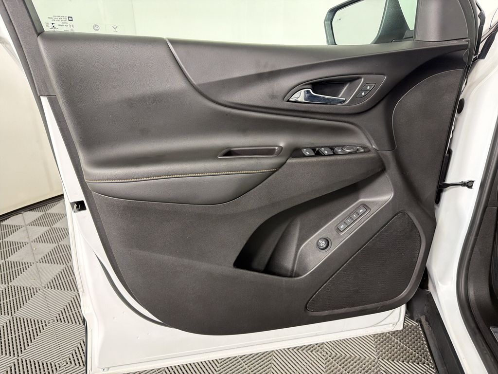 used 2022 Chevrolet Equinox car, priced at $21,500