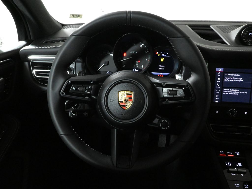 Thumbnail: 2025 Porsche Macan - 19