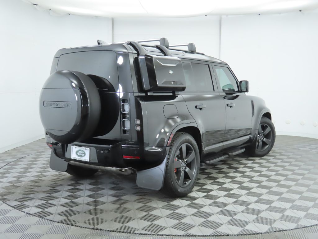 2024 Land Rover Defender 110 5