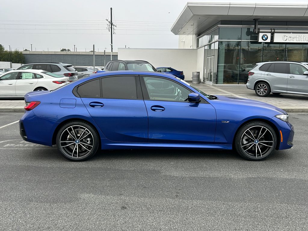 Thumbnail: 2023 BMW 3 Series - 6