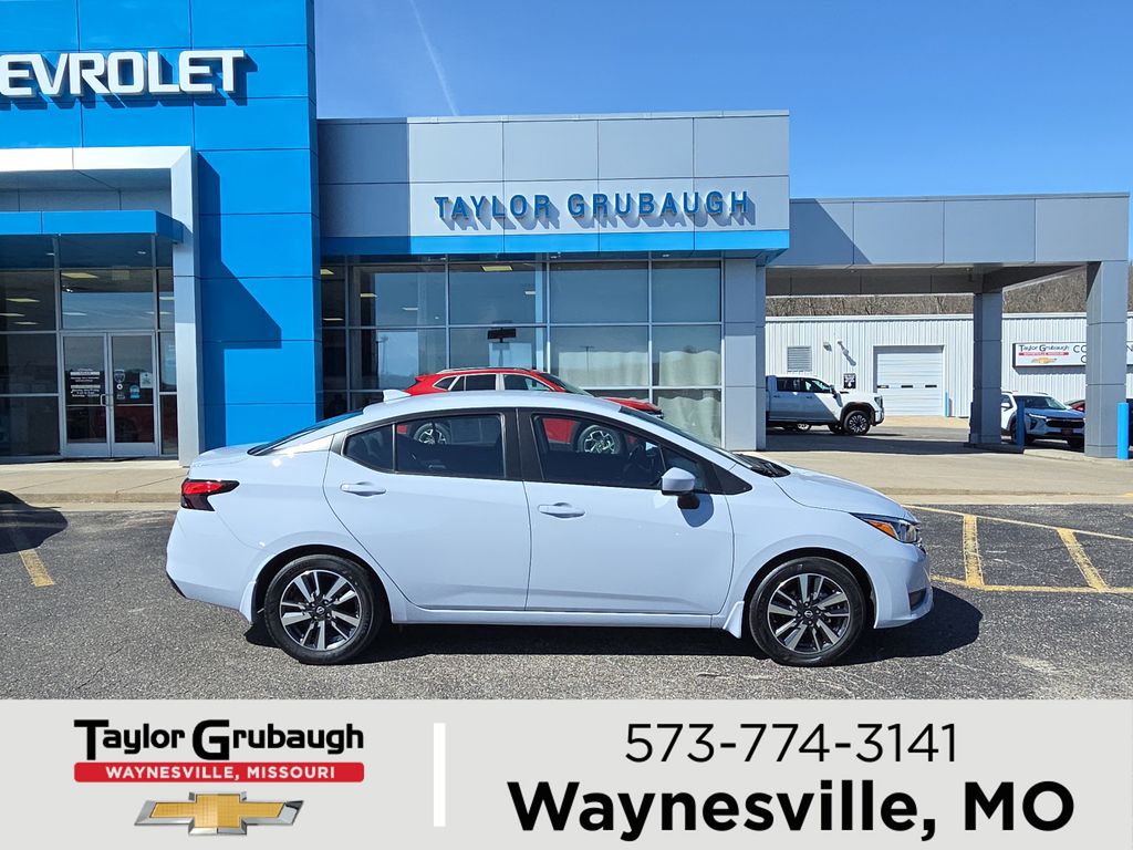 2024 Nissan Versa SV FWD
