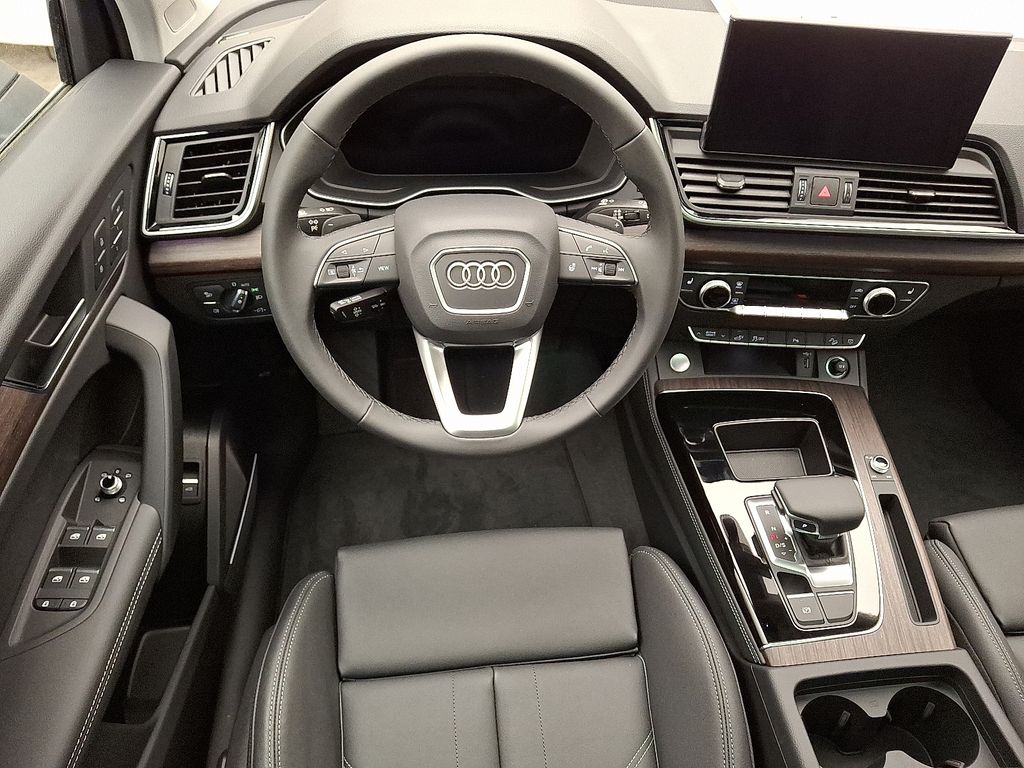 2025 Audi Q5  7