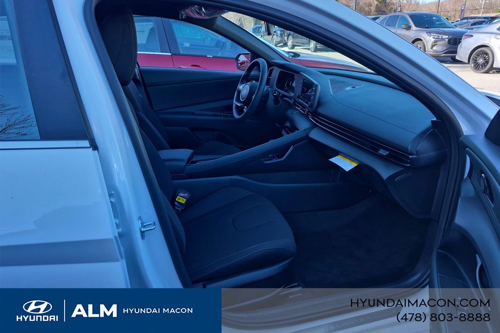 New 2026 White HYUNDAI SEL Sport Plus image 22