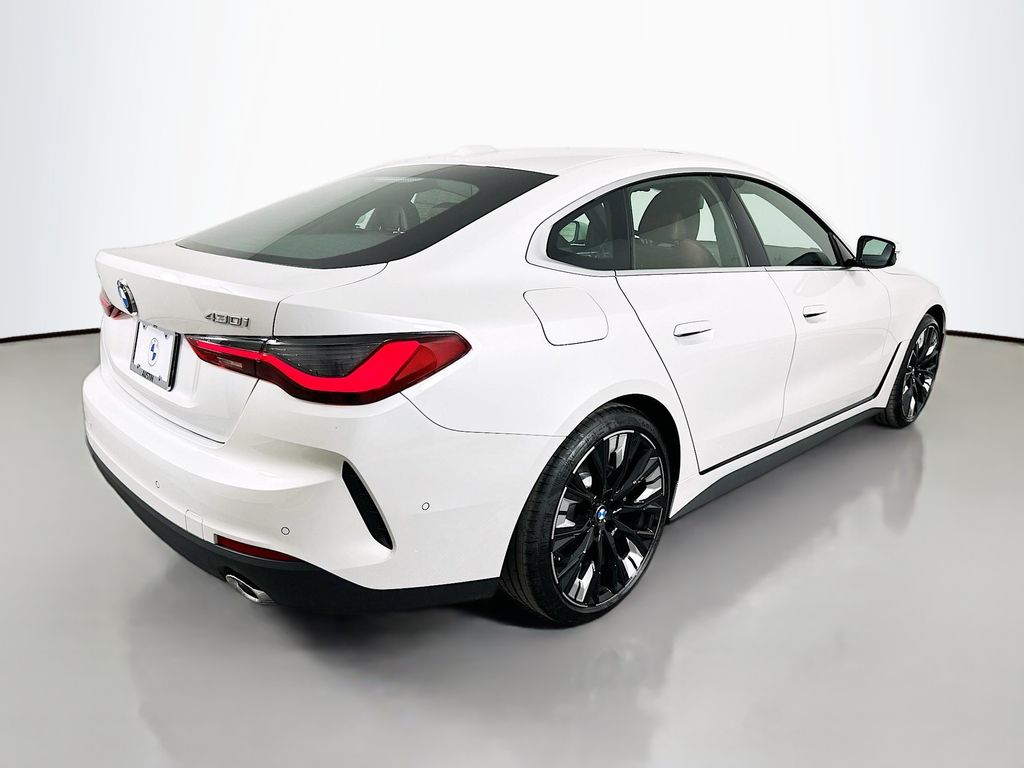 Thumbnail: 2026 BMW 4 Series - 5