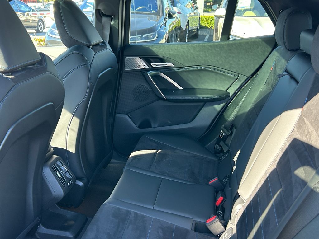 Thumbnail: 2025 BMW X2 - 30