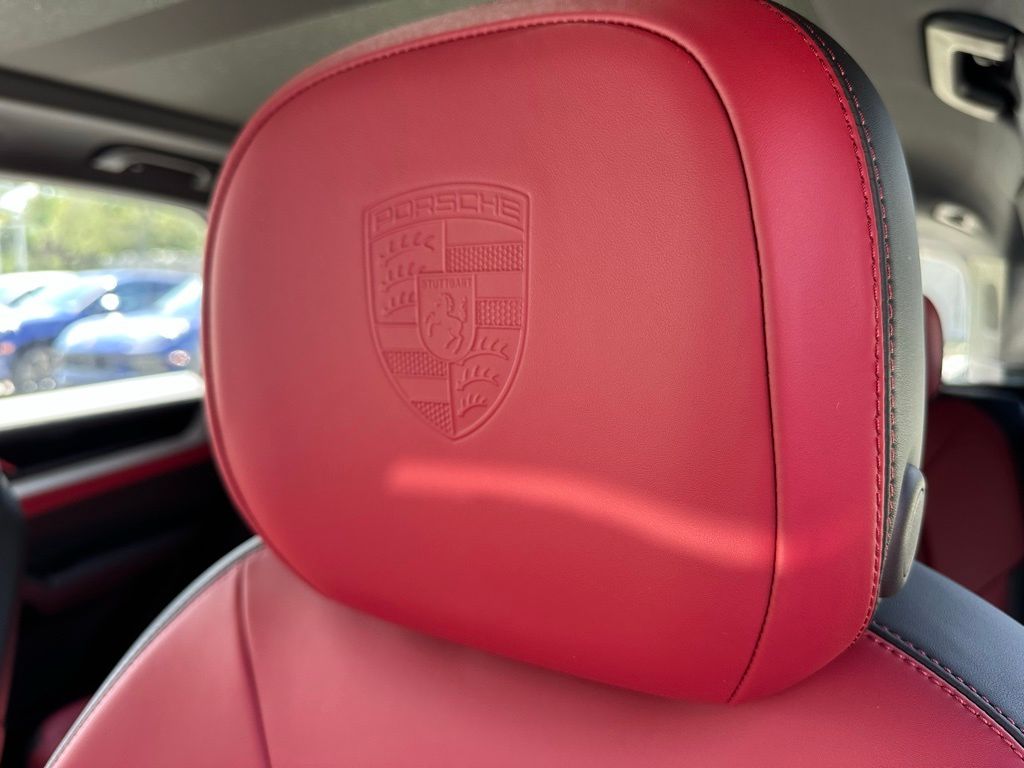 Thumbnail: 2025 Porsche Cayenne - 18