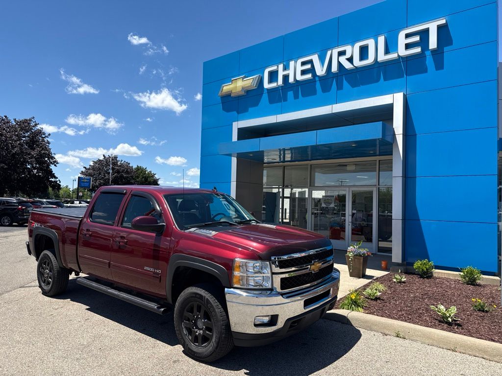 Red (Maroon) 2013 Chevrolet Silverado 2500HD LTZ Crew Cab 4WD Pickup Truck Four-Wheel Drive 6-Speed Automatic Overdrive
