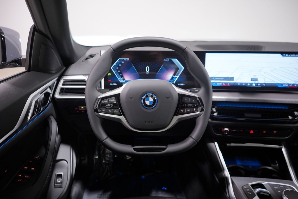 2025 BMW i4 eDrive40 11