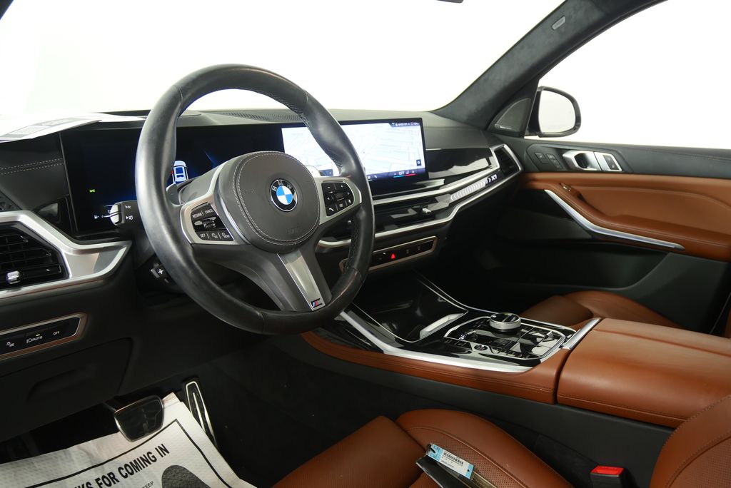 Thumbnail: 2024 BMW X7 - 13