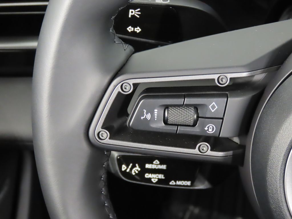 Thumbnail: 2023 Porsche Taycan - 18