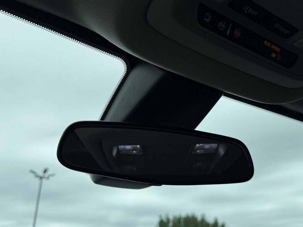 2021 GMC Acadia SLE Black at AutoSavvy Houston Southwest
