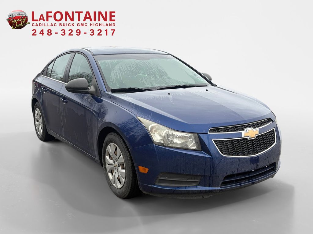 2012 Chevrolet Cruze LS 3