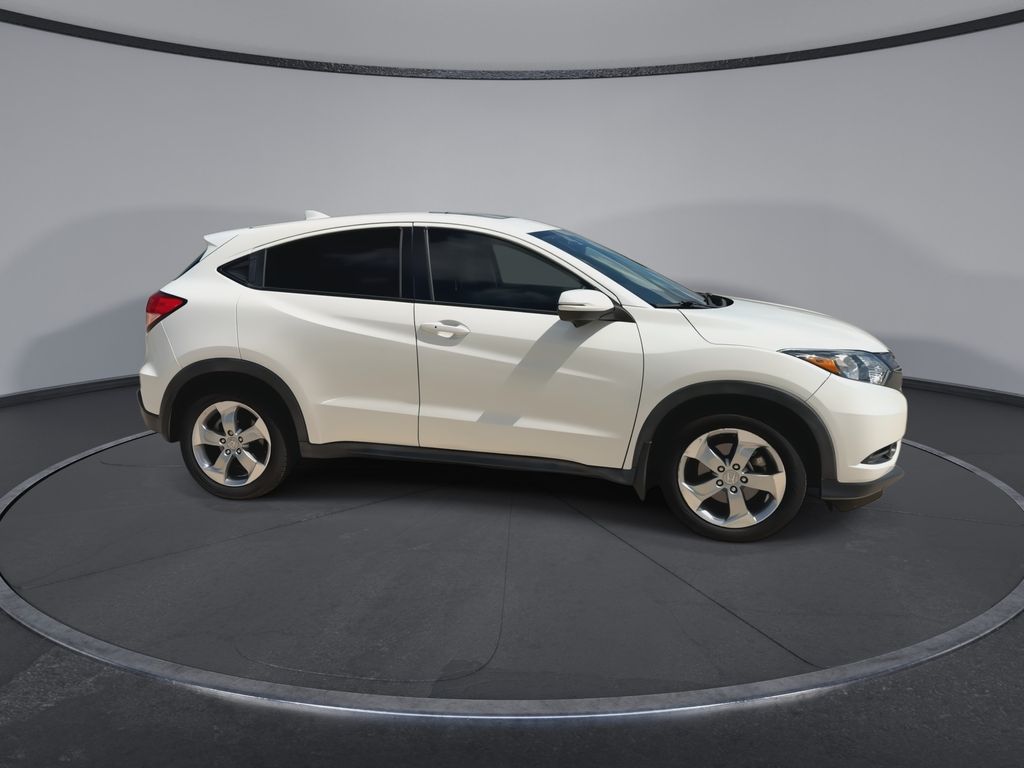 Thumbnail: 2017 Honda HR-V - 2