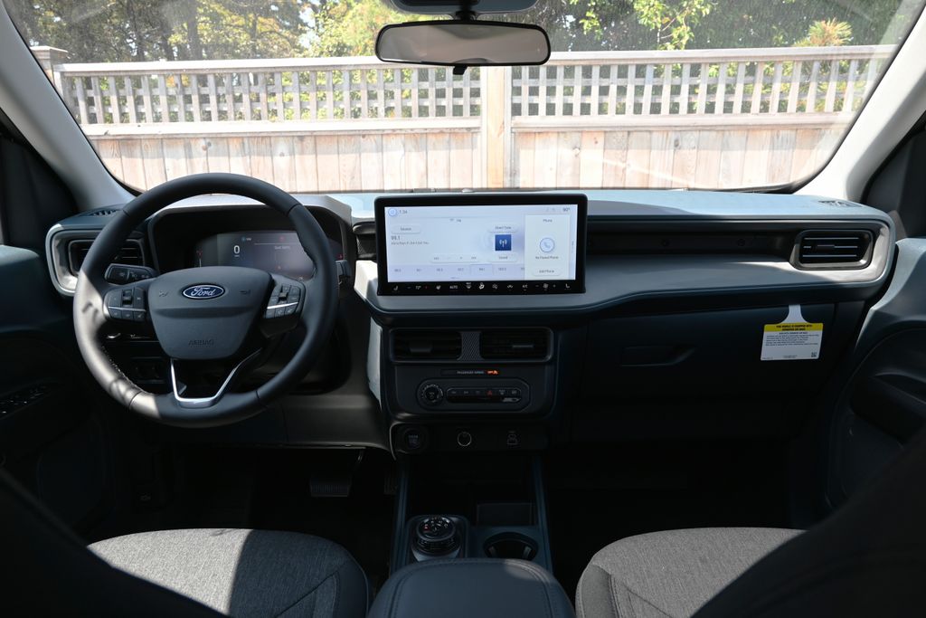 2025 Ford Maverick XLT photo 3