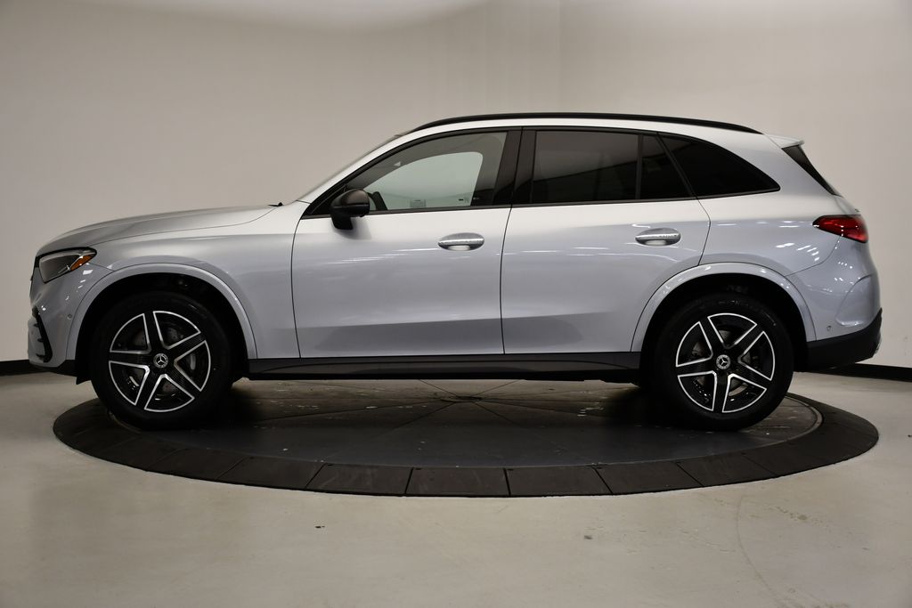 Thumbnail: 2026 Mercedes-Benz GLC - 2