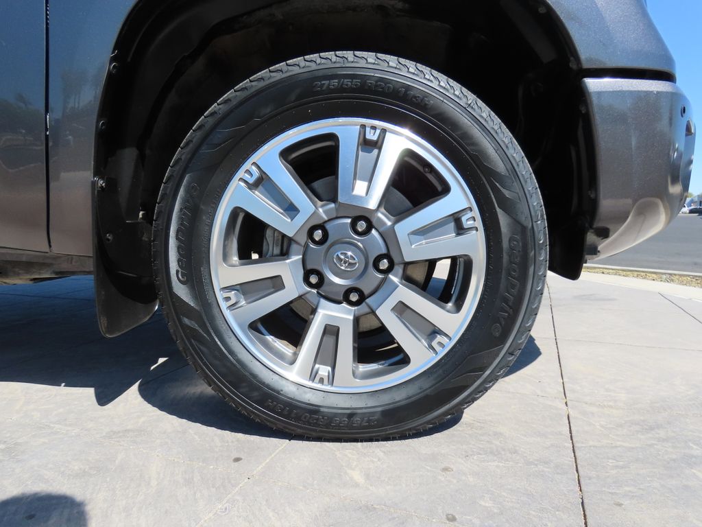 2021 Toyota Tundra Platinum 32