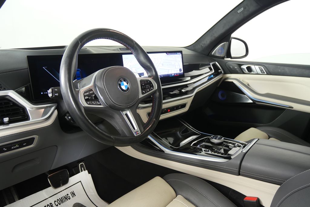 Thumbnail: 2024 BMW X7 - 14