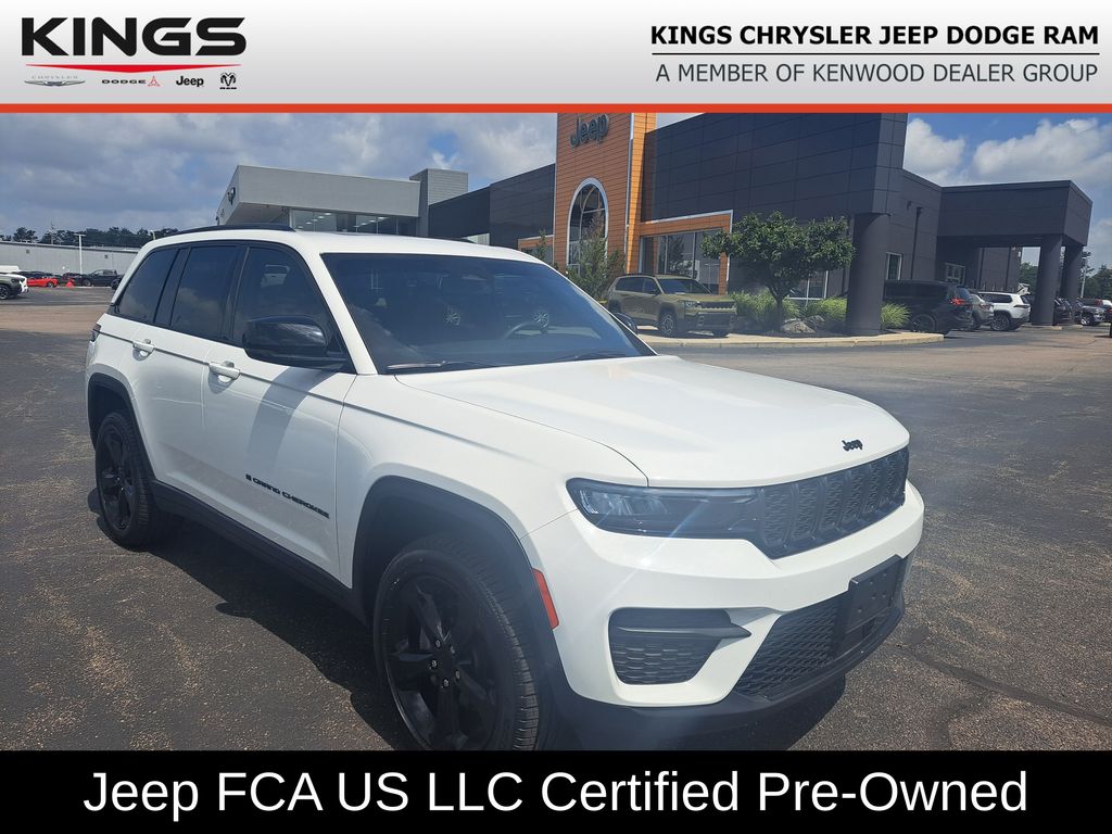 Bright White Clearcoat 2023 Jeep Grand Cherokee SUV / Crossover Four-Wheel Drive 8-Speed Automatic
