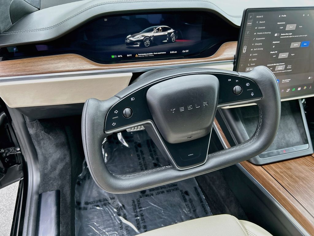 Thumbnail: 2022 Tesla Model S - 11