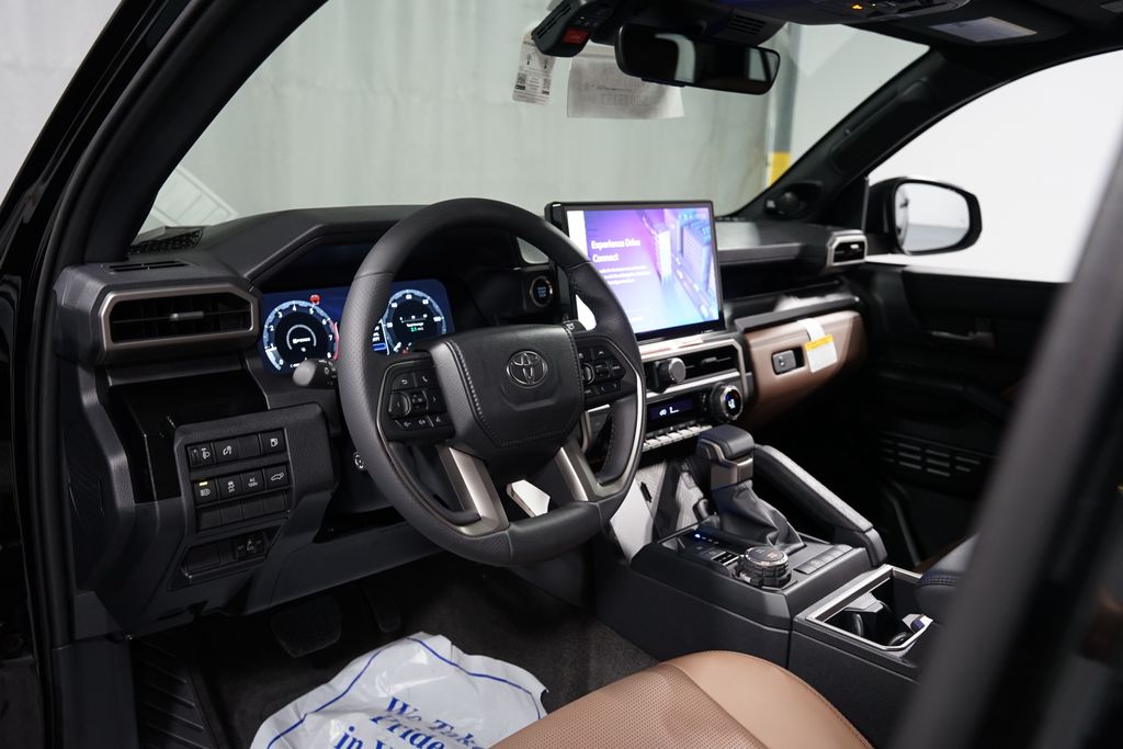 Thumbnail: 2025 Toyota 4Runner - 12