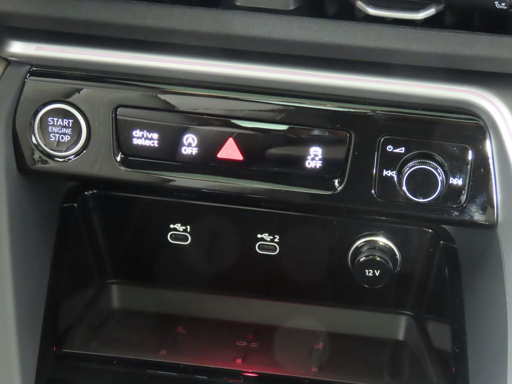 Thumbnail: 2025 Audi Q5 - 20