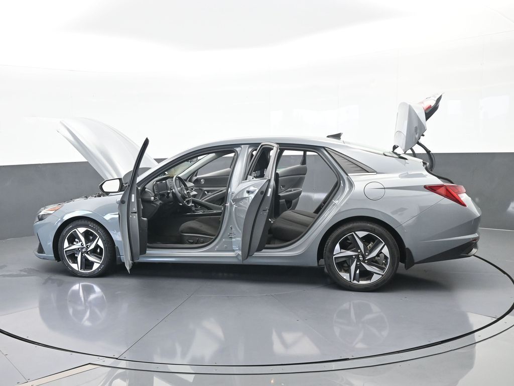 Used 2022 Electric Shadow Hyundai SEL image 68