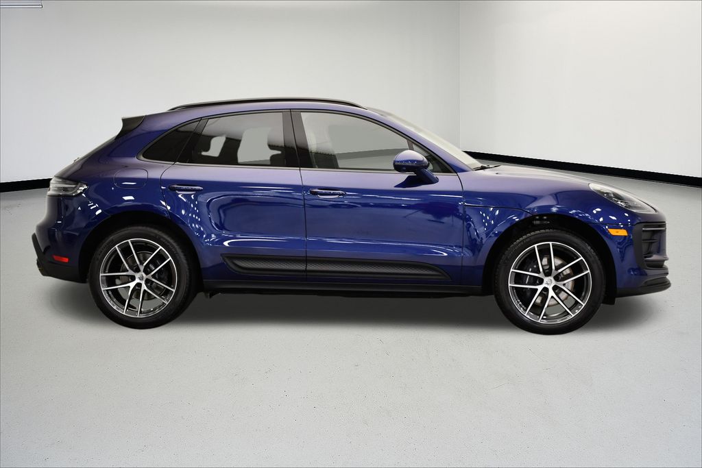 Thumbnail: 2026 Porsche Macan - 8