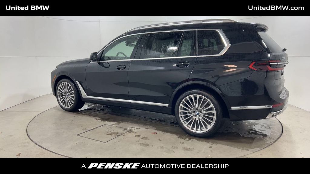 2025 BMW X7 xDrive40i 6