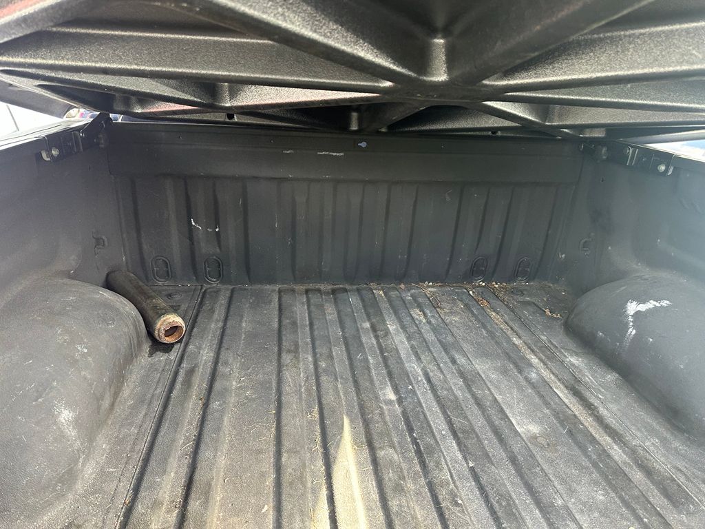 Nautical Blue Metallic 8s6 2013 Toyota Tundra Pickup Truck Four-Wheel Drive 6-Speed Automatic Overdrive