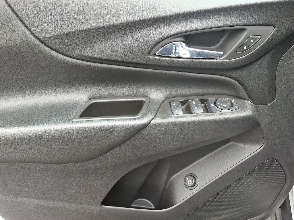 2020 Chevrolet Equinox LT 13