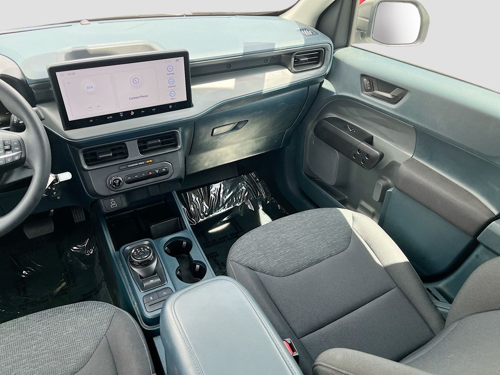 Used 2025 White Ford XL image 21
