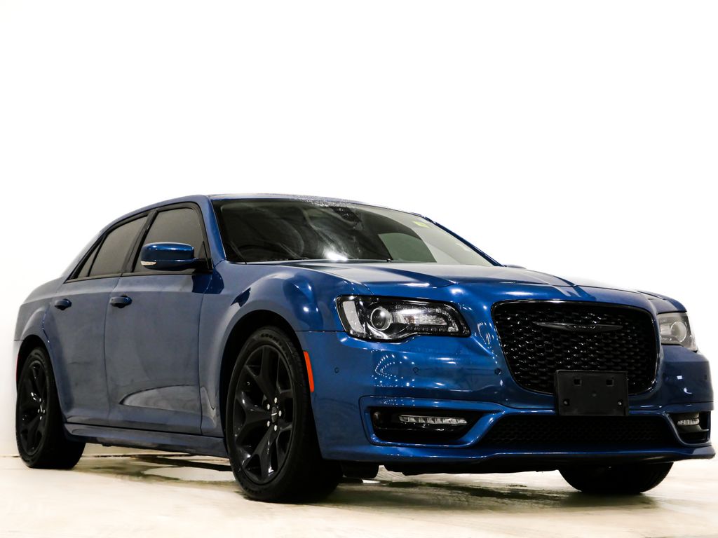 2022 Chrysler 300 Touring L RWD