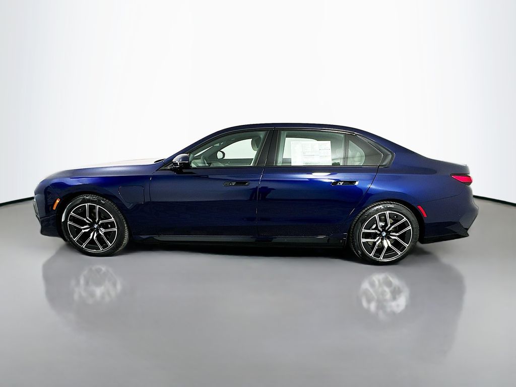 Thumbnail: 2026 BMW 7 Series - 8