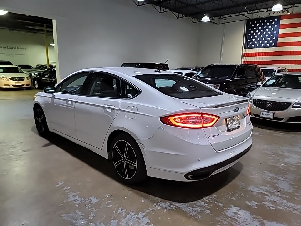 2016 Ford Fusion Titanium 16